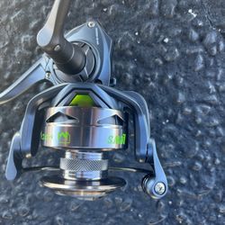 MACH2 10 BEARING FISHING REEL. 