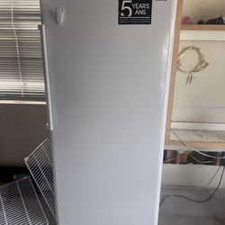 Upright freezer