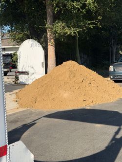 Free clean dirt delivery free