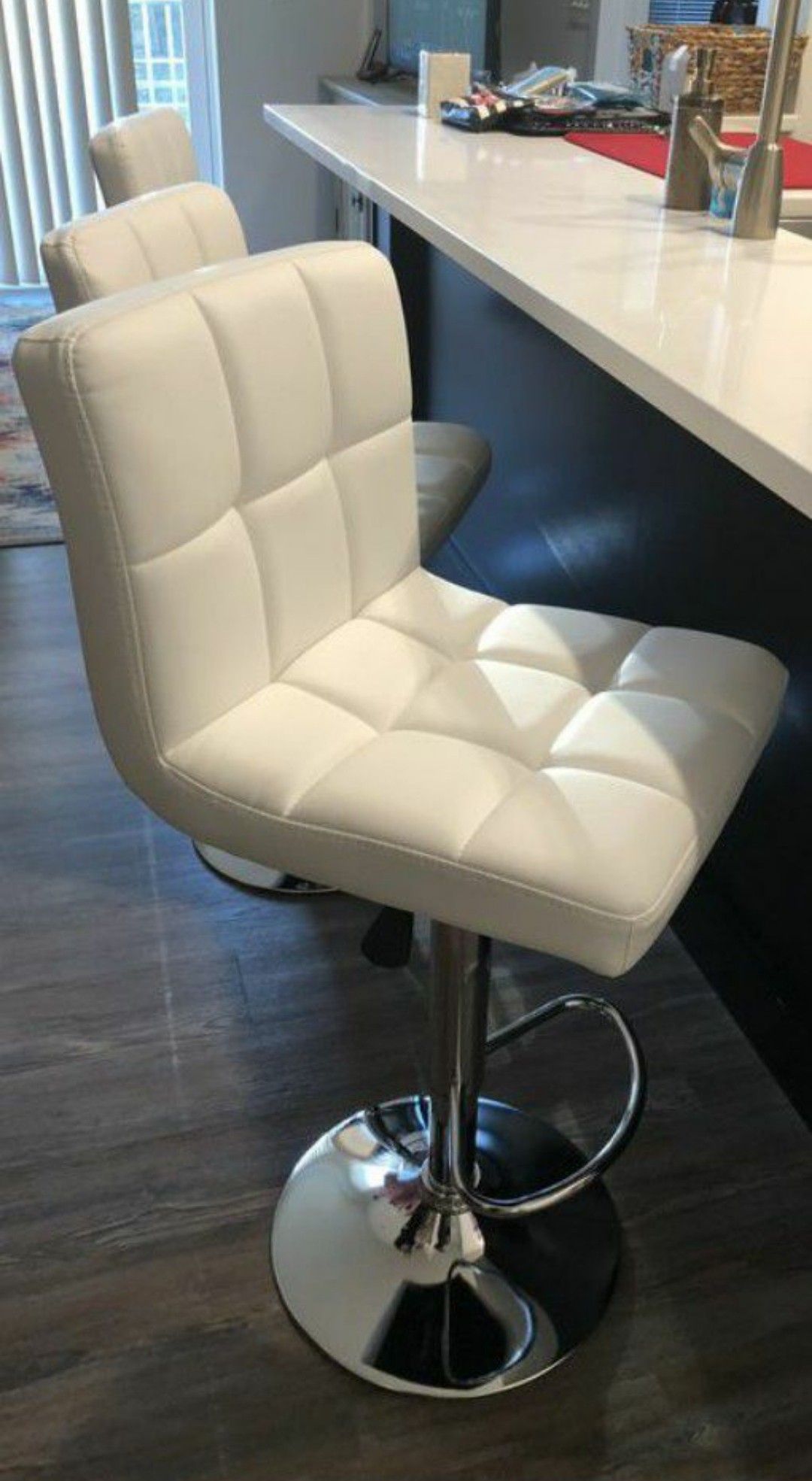 Set of 2 barstools in box