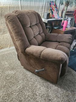 Livingroom Recliner's