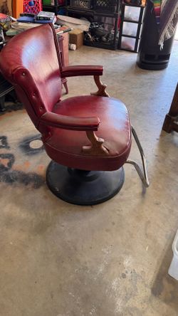 1970’s hairdresser/barber chair