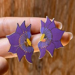 Vintage Laurel Burch Purple Lotus Enamel Flower Stud Earrings from The 1980s