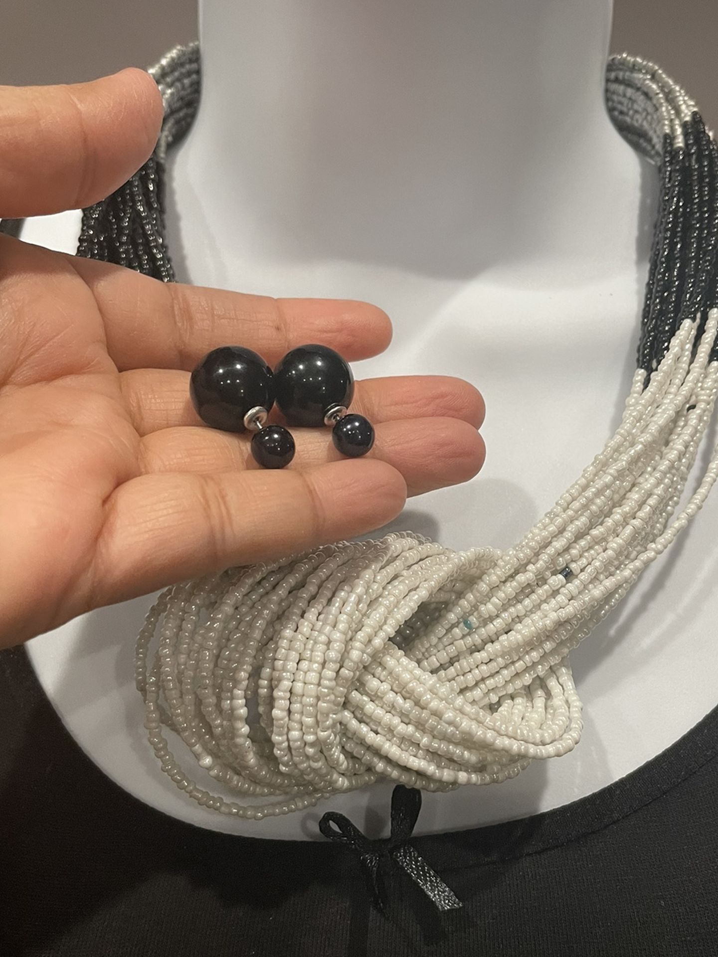 Bead Necklace With Double Sided Earrings