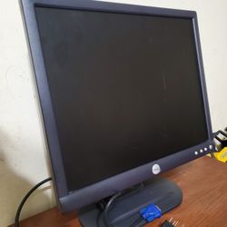Computer Monitor.  Perfectly Working.  Connectors included