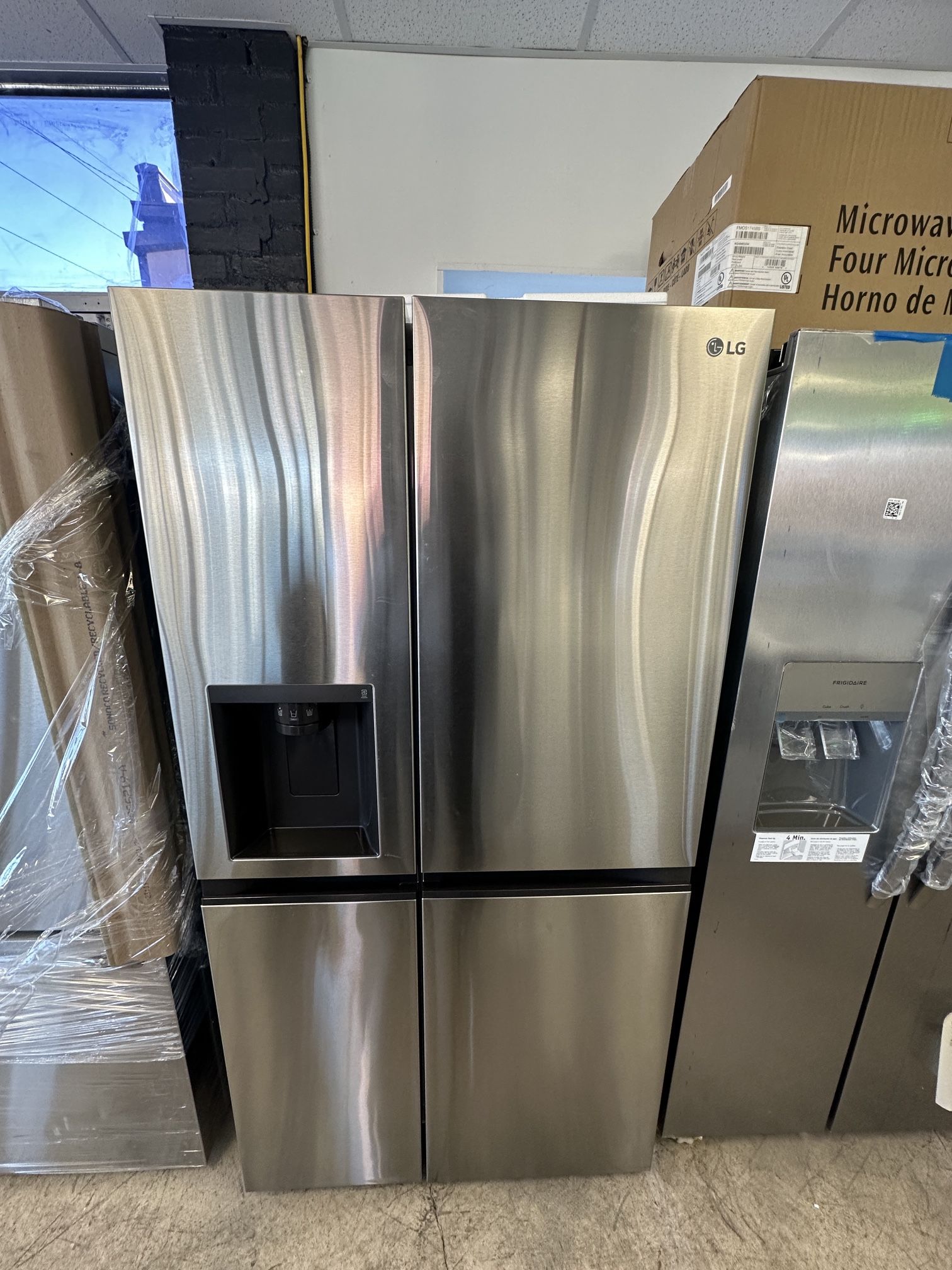 LG Refrigerator Side x Side
