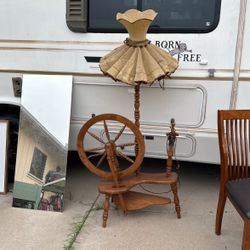 Antique Spinning Wheel Lamp