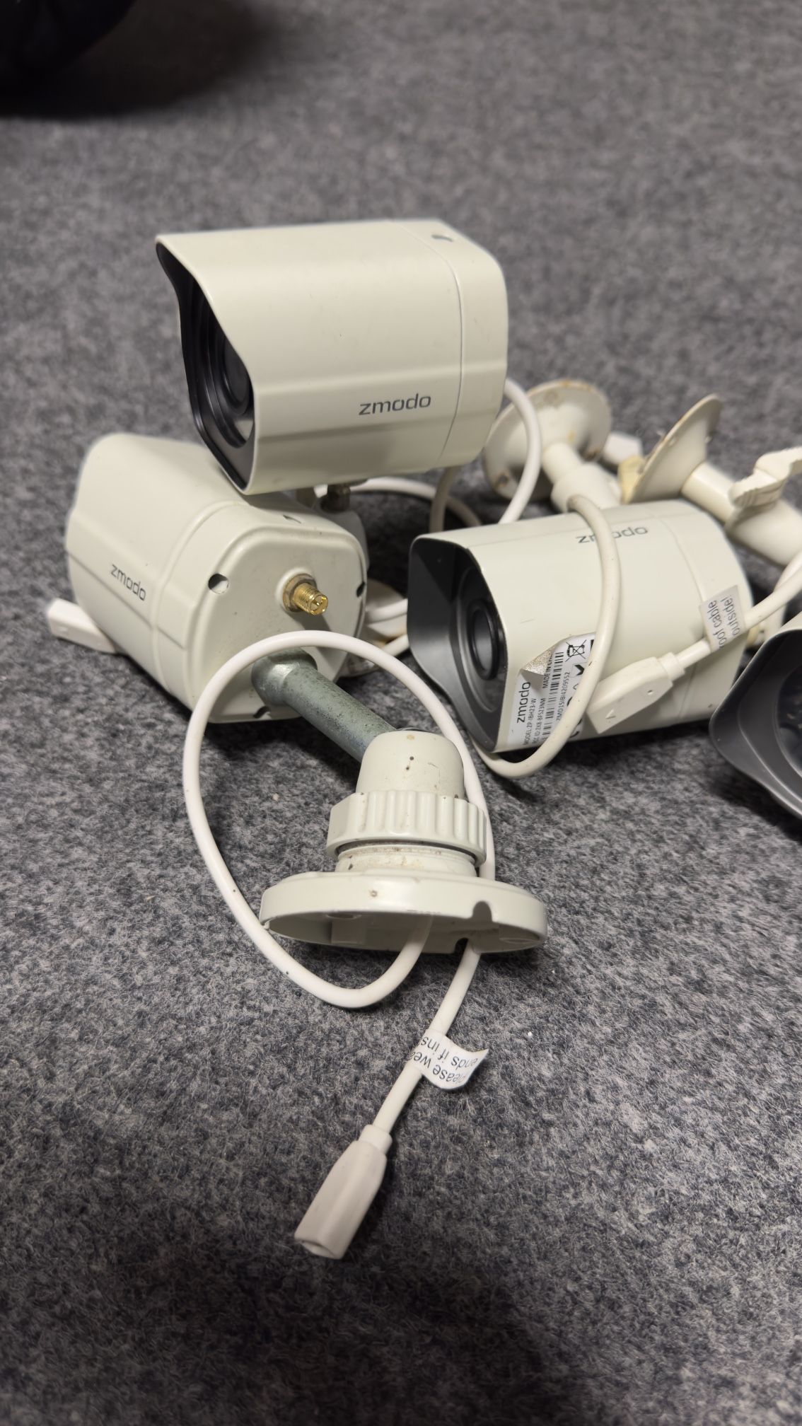 Zmodo ZP IBH23 W 1080p WiFi Outdoor/Indoor Security Camera