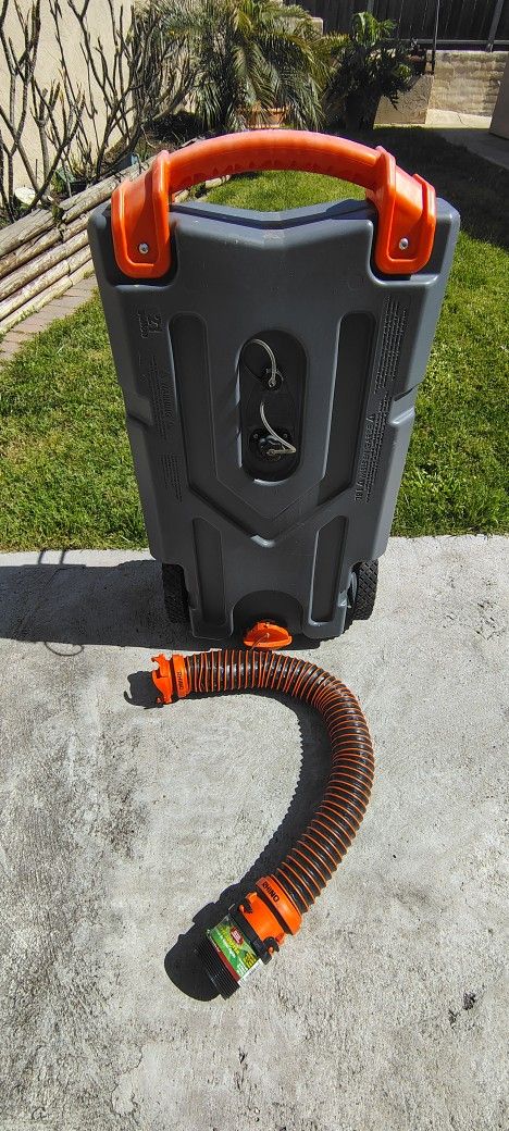 Camco Rhino 21 Gallon RV Sewer Tote W/Hose