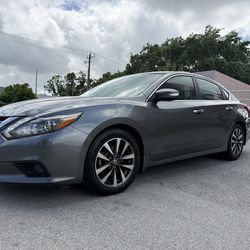 2017 Nissan Altima 25