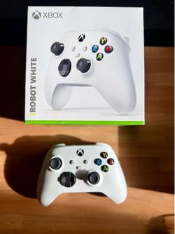Xbox One S Bundle/Individual Item
