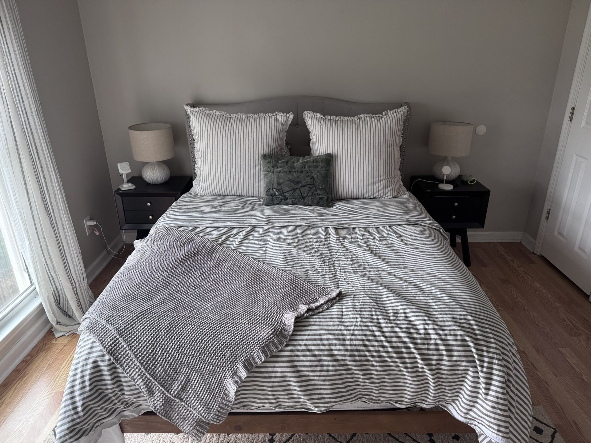Queen Bed & End Tables