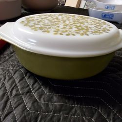 Vintage 045 Verdi Olive Pyrex Casserole Dish W Lid 