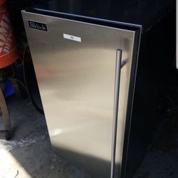 Ice Maker 