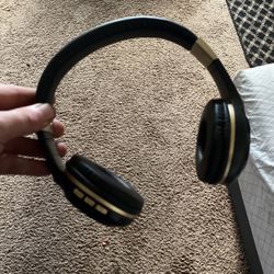 Hype Bluetooth Headphones 