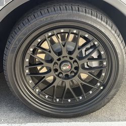 Xxr 20x8.5  rim 5X114 with tires and new TPMS sensors