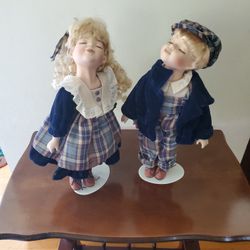 Vintage Kissing Porcelain Dolls