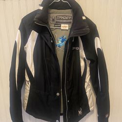 Like New size 10 Spyder Insulated Waterproof Ski Jacket black and White