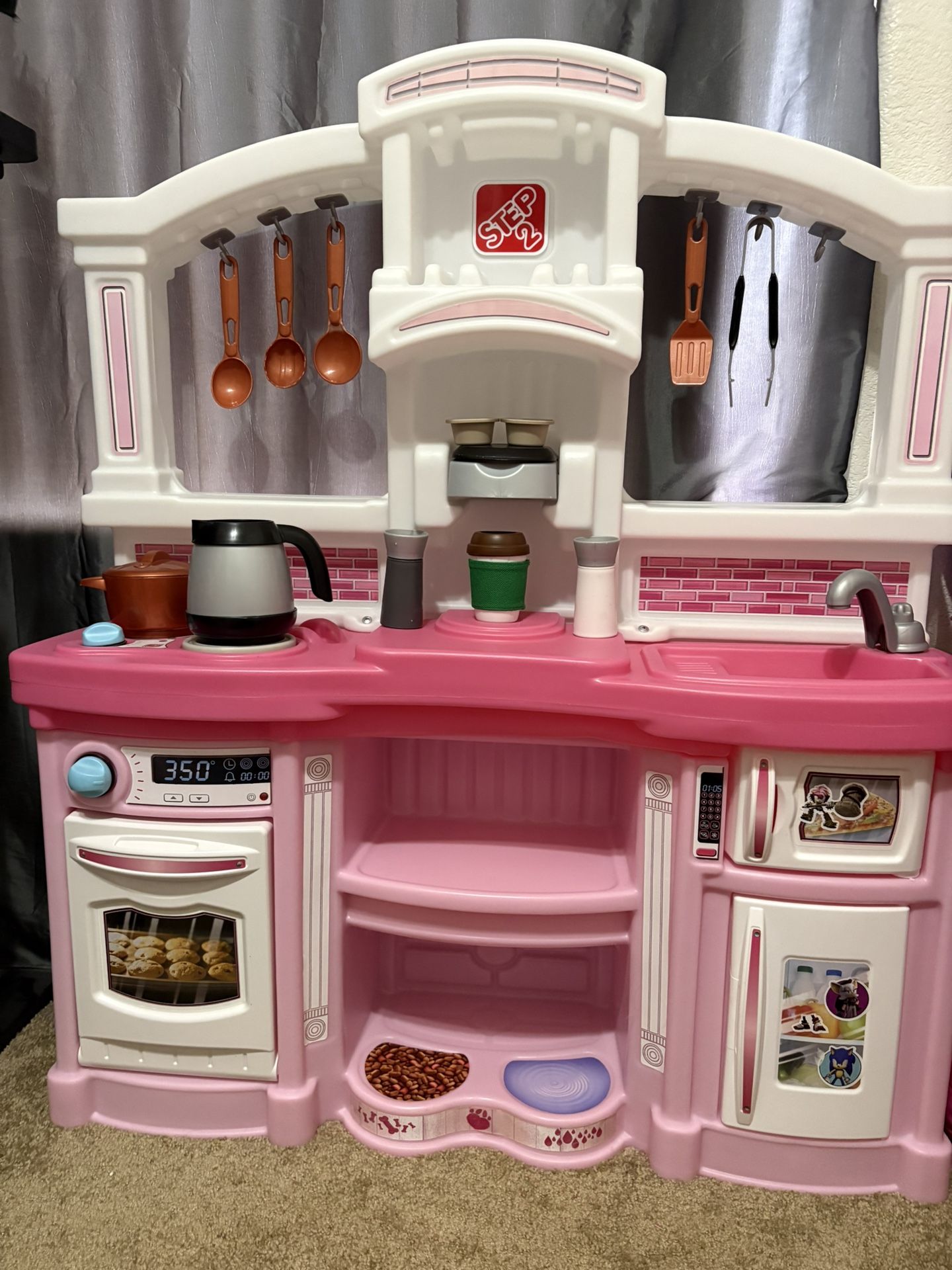 Play Kitchen