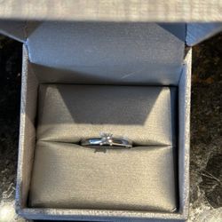 1/3 Carrot Diamond Engagement Ring 10k White Gold