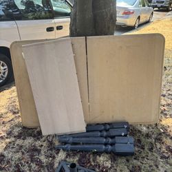 Canadel Table -Free