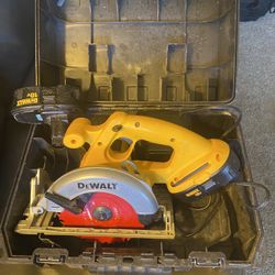 Dewalt Battery Skil Saw