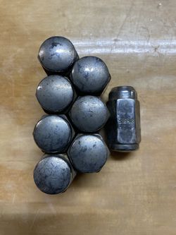 Lug Nuts