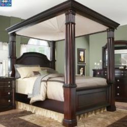 Elegant Queen-Sized, 4-Poster Canopy Bed - Pick Up Only!
