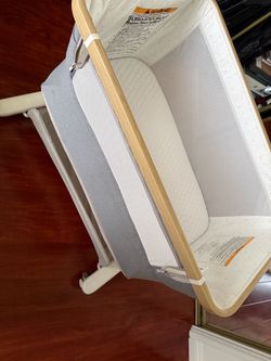 Vavasoo electric rocking bassinet, Larex baby swing with remote control, chicco stroller