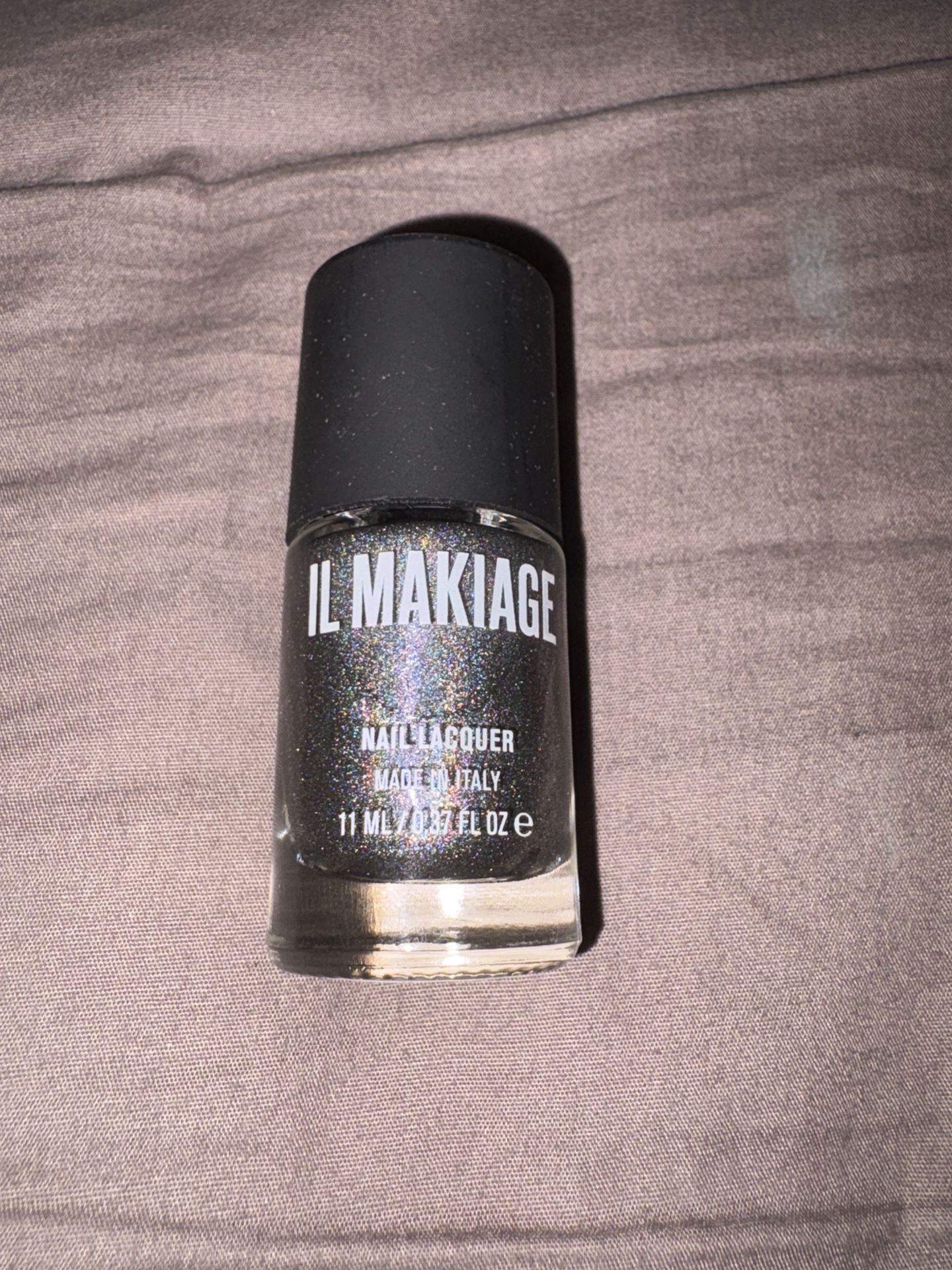 Il Makiage Nail Lacquer Silver Glitter Shade Hypnosis
