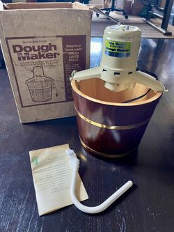 Vintage White Mountain Electric Dough Maker