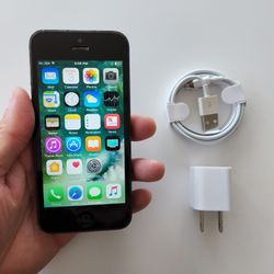 iPhone 5 - GSM UNLOCKED - Like New