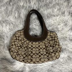 brown vintage signature canvas Coach Ergo Kisslock Purse