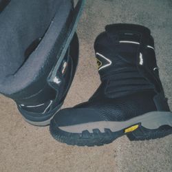 Steel Toe https://offerup.co/faYXKzQFnY?$deeplink_path=/redirect/ Boots