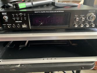 PWMA2003T 2000 Watts Hybrid Pre-Amplifier W/AM-FM Tuner/USB/Dual Wireless Mic