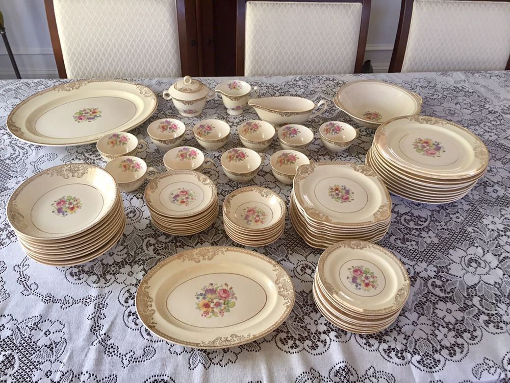 Antique China set- Stetson warranted 22 KT Gold from 1950’s - 74 pieces