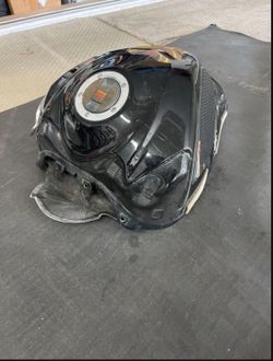 Suzuki GSXR 750 gas tank