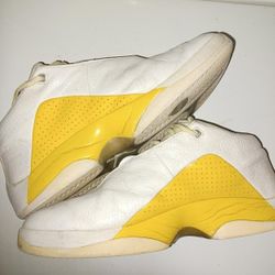 JORDANS DESIGN STYLE 19 RED TOE AND WHITE YELLOW FLOW LOW'S