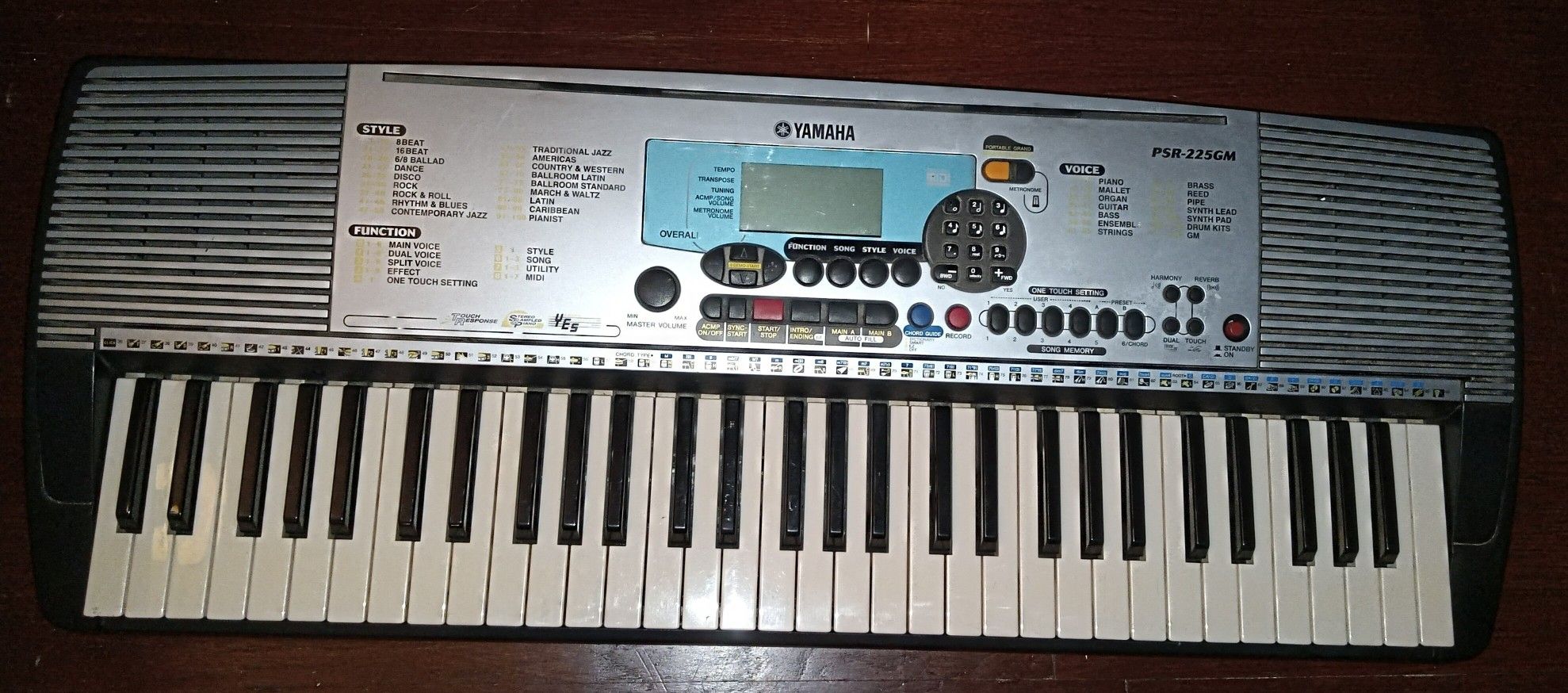 Yamaha PSR225GM Workstation Keyboard Piano Synth MIDI with Power