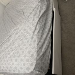 Queen bed with drawers and mattress 