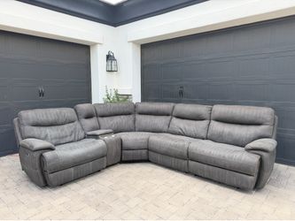 Gray Recliner Sectional!