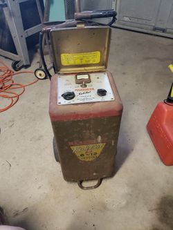 1950s Marquette Redi- Fast 6-12 Volt Battery Charger 