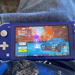 Nintendo Switch Lite With 1 Game 