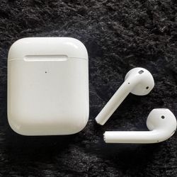 Apple AirPods 