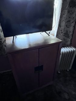 Tv stand