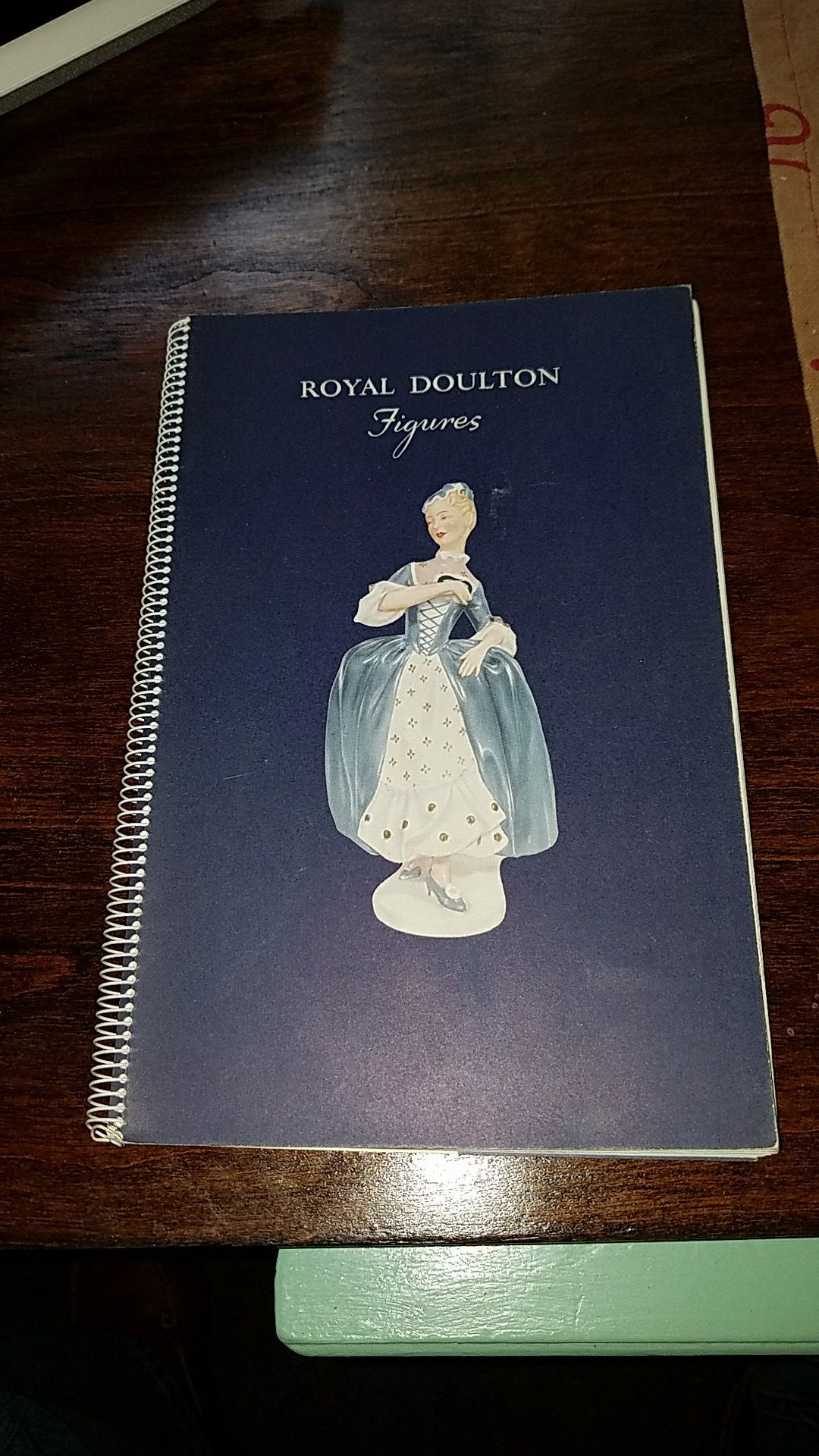 Vintage Royal Dalton Figures 1961 Collector's Book Fine China