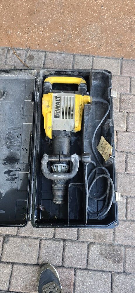 Dewalt Shipping Hammer