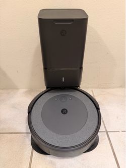 iRobot Roomba i7+ Robot Vacuum w/ Self-Emptying Clean Base