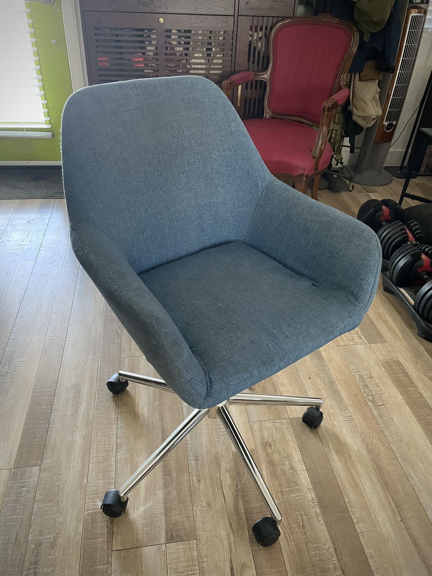 Montgomery Mid back Desk Chair