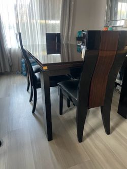 Dining Table Set